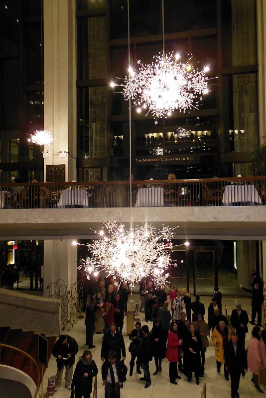 05-02 The Metropolitan Opera House Entrance Area And Crystal Chandeliers In Lincoln Center New York City